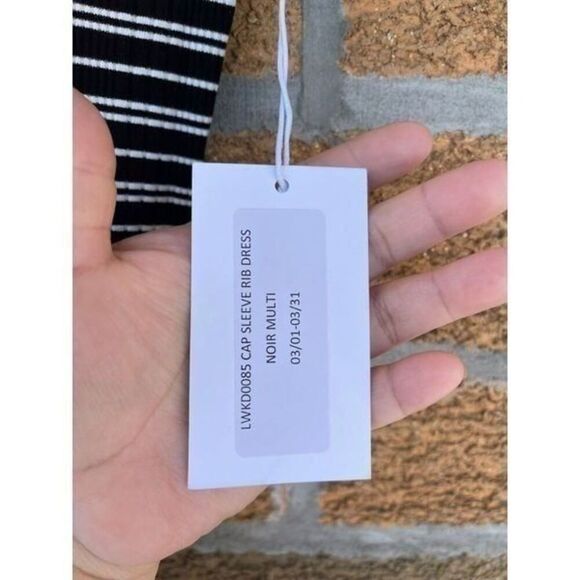 Frame stripe sample dress size small - Picture 3 of 10